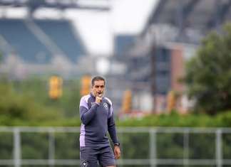 Português Renato Paiva é confirmado como técnico do Fortaleza