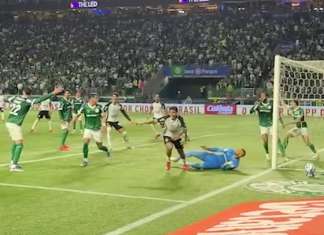 Corinthians elimina o Palmeiras em jogo de expulsões e tensão
