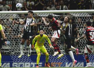 Em revanche, Galo desclassifica Flamengo nos pênaltis