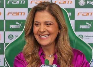 Leila defende que Palmeiras vire SAF e critica clubes endividados