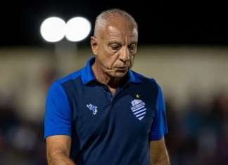 CSA recontrata técnico demitido há 17 dias e libera Marcio Fernandes