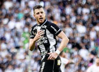 Ceará vence com golaço e Bragantino amarga a 8ª derrota seguida