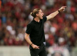 Será que vai? Filipe Luís bate o martelo sobre proposta do Fenerbahçe