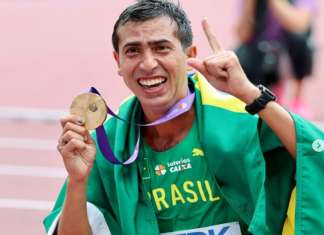 Caio Bonfim conquista seu primeiro título mundial em Tóquio