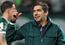 Abel chora, admite mágoa com a torcida e ganha afago de Leila