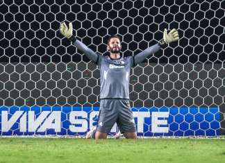 Goleiro do Remo revela superação para estar em vitória