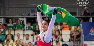 Maria Clara Pacheco conquista ouro no Mundial de Taekwondo
