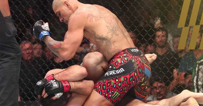 Vídeo: Poatan nocauteia Ankalaev e recupera o cinturão do UFC