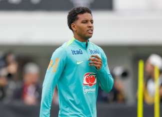 Rodrygo cita “melhor versão” e destaca reencontro com Ancelotti