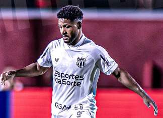 Vitória bate Ceará e respira na luta contra o rebaixamento