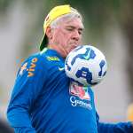 Ancelotti diz que técnico brasileiro é “figura fraca” na Europa