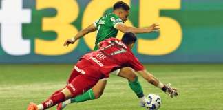 Vitor Roque brilha, Palmeiras bate o Santos e dispara na Série A