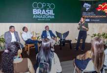 COP30: Palestra sobre reflorestamento sustentável de cacau e açaí lota estande da Alepa.