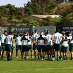 Presidente da Chape se revolta com foguetório em frente ao hotel