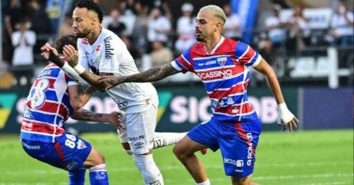 Neymar volta a jogar, Santos melhora e arranca empate com Fortaleza na Vila
