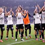 Corinthians bate o Cruzeiro e abre vantagem na Copa do Brasil