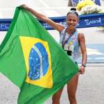 Nubia de Oliveira conquista bronze na São Silvestre 2025