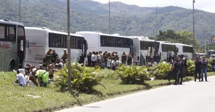 Vídeo: organizada do Santos ataca torcedores do Inter