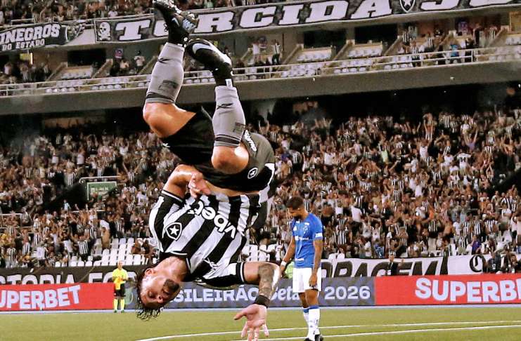 Botafogo goleia Cruzeiro e tira o Remo da lanterna da Série A