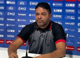 Águia x Santa Rosa terá novo adiamento após morte de treinador do sub-20