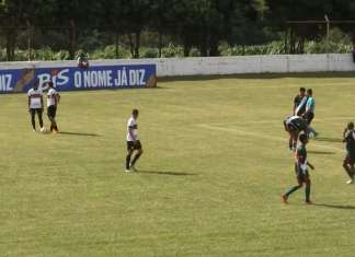 Tuna empata com Santa Cruz-PE em jogo polêmico pela Copinha