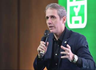 Gluck Paul detalha apoio da FPF à delegação sub-20 do Águia após acidente