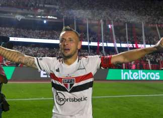 São Paulo confirma Rafinha como novo gerente esportivo para 2026
