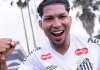 Rony é oficialmente anunciado como novo reforço do Santos