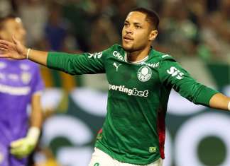 Palmeiras bate o Fluminense em reencontro de Arias e segue líder