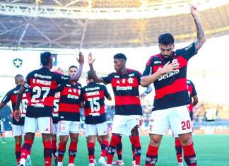 Flamengo elimina Botafogo e vai à semi do Carioca