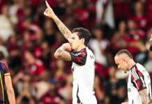 Flamengo goleia o Madureira por 8 a 0 e vai à final