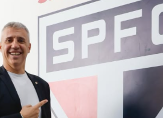 São Paulo demite Hernán Crespo após reunião com diretoria