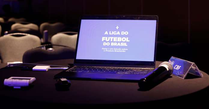 CBF quer usar liga para abolir discurso de ''roubo'' no Brasileirão