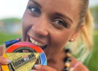 Triatleta brasileira morre durante etapa de natação no Texas
