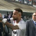 Neymar manda torcedor calar a boca e dispara: “tô dando a vida”