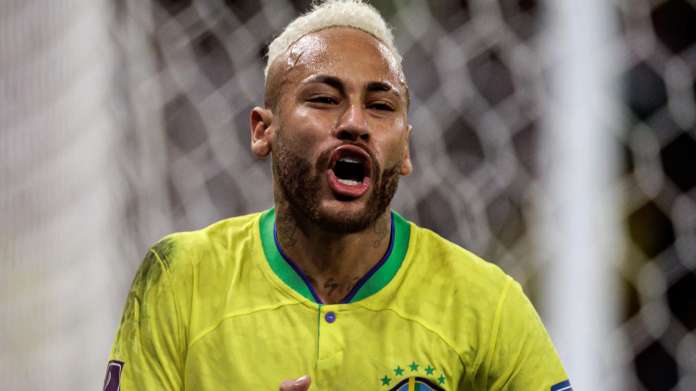 Neymar pode trocar o Santos pelo futebol americano após a Copa