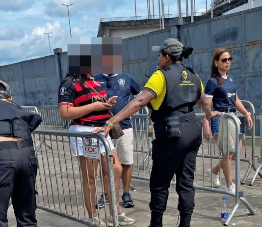 Clubes podem barrar camisa de outros times no estádio?