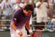 João Fonseca faz história em Roland Garros e elimina Djokovic