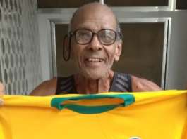 Morre Brito, tricampeão com o Brasil na Copa de 70, aos 86 anos
