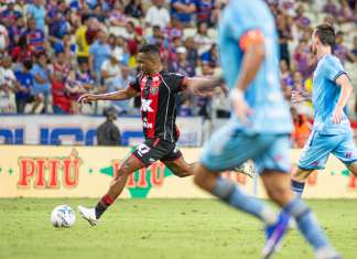 Vitória supera Fortaleza e fica perto do título da Copa do Nordeste