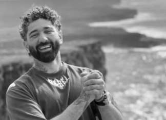 Ex-jogador brasileiro morre após acidente com scooter na Irlanda