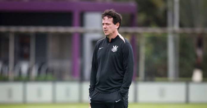 Sem Memphis e Garro, Corinthians encara o Remo por feito inédito