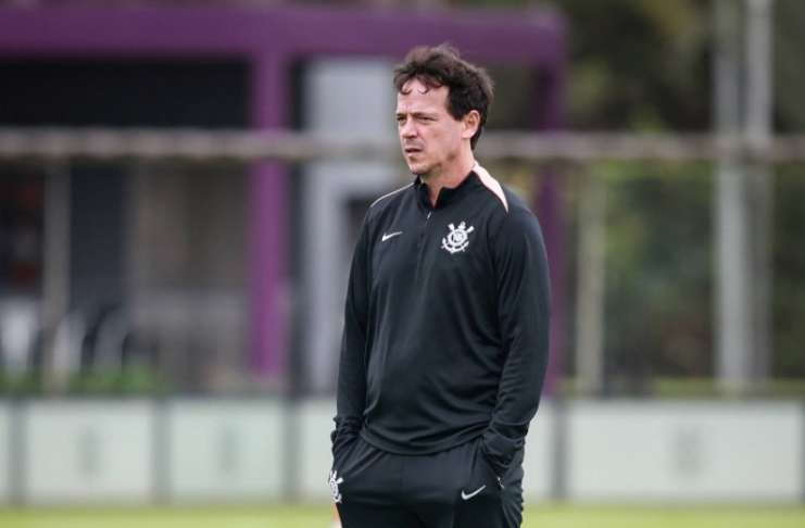 Sem Memphis e Garro, Corinthians encara o Remo por feito inédito