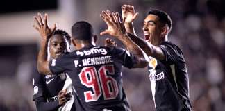 Vasco vence o Vitória e abre vantagem na Copa do Brasil