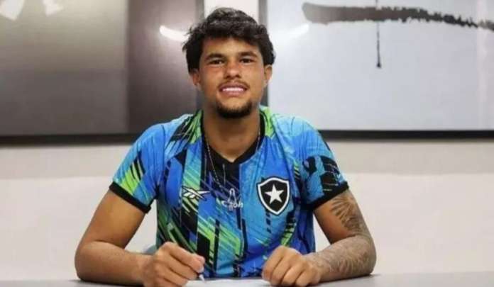 Botafogo afasta goleiro Bruninho Samudio por questão disciplinar