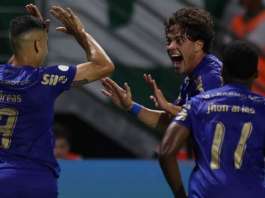 Palmeiras goleia Santos de 3 a 0 e abre vantagem no jogo de ida Copa do Brasil