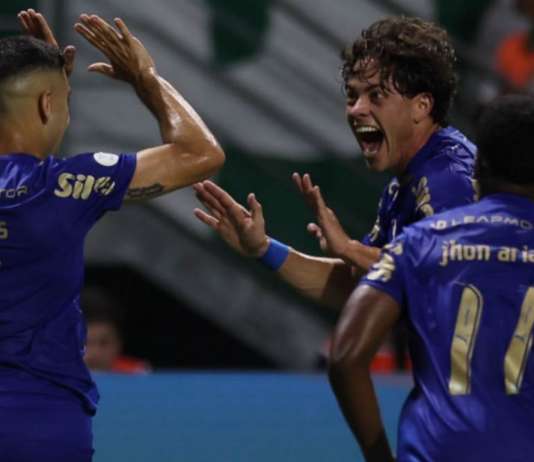 Palmeiras goleia Santos de 3 a 0 e abre vantagem no jogo de ida Copa do Brasil