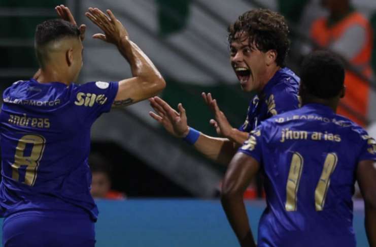 Palmeiras goleia Santos de 3 a 0 e abre vantagem no jogo de ida Copa do Brasil