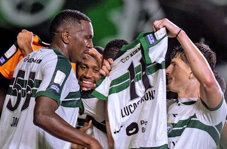 Ex-Paysandu, Jacy cai em túnel ao comemorar gol anulado do Coritiba
