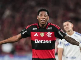 Plata deixa o Flamengo e acerta transferência para o Dínamo Moscou